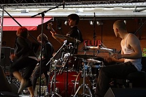 2011 ME AND THE WHITE RABBITS WHITE