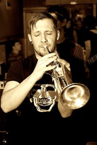 2010 ME AND THE WHITE RABBITS WHITE