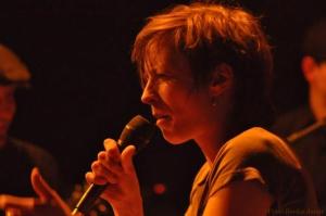 2010 ME AND THE WHITE RABBITS WHITE